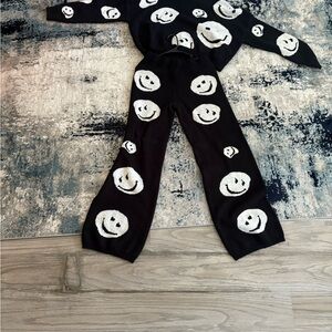 Fashion Nova Black and White Smiley Sweater Set